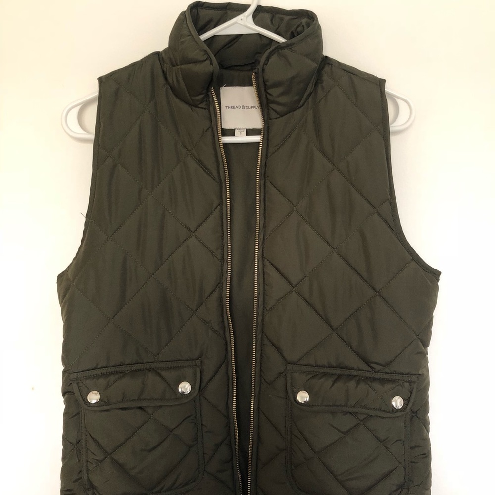 Olive green Thread &Supply quilted vest size small
